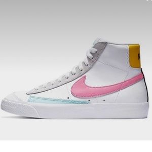 Nike blazers mid ‘77 Sold out everywhere
